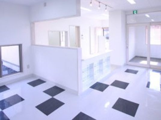 明るい廊下  