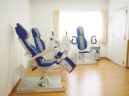 トレーニング機器の機能訓練室