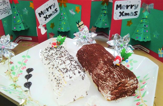 クリスマスケーキ洋室