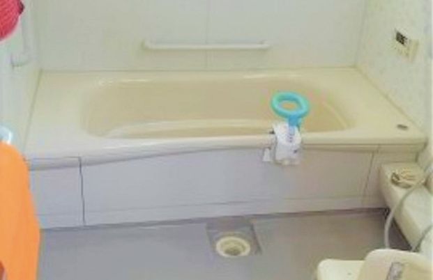 快適な浴槽の空間