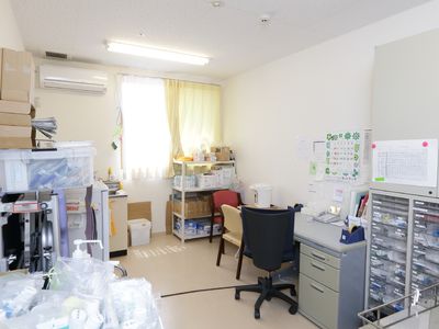 整理された事務室