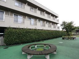緑豊かな中庭