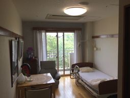 居室の落ち着いた一角