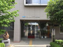 エントランス正面ビュー