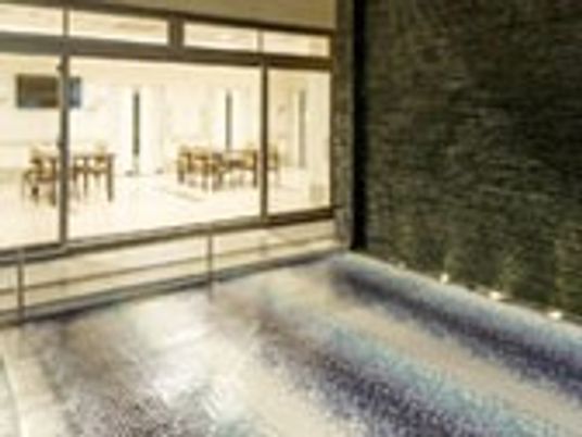 温水プール付き施設