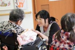 スタッフと利用者のやり取り