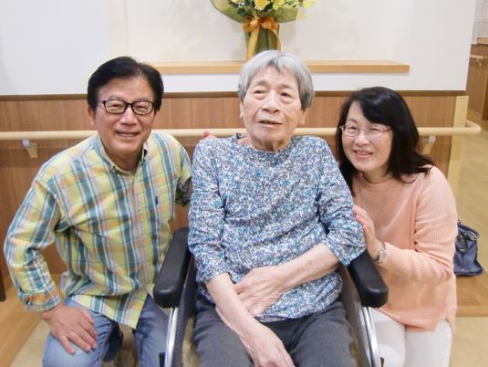 利用者と温かい交流の瞬間