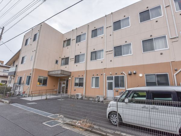 清潔感のある建物の外観