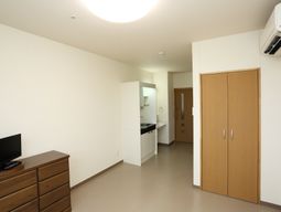 明るく清潔な居室