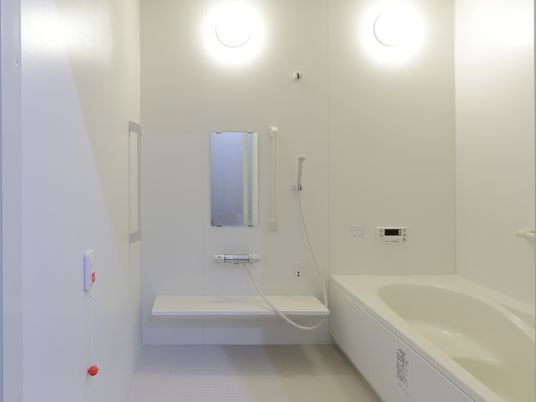 シンプルな浴室