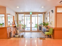 明るい受付エリア