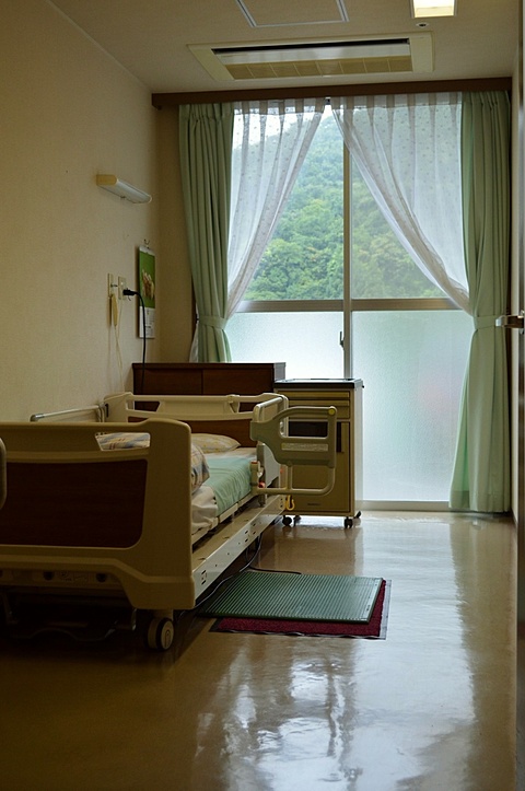 指定短期入所生活介護事業所高縄荘の外観