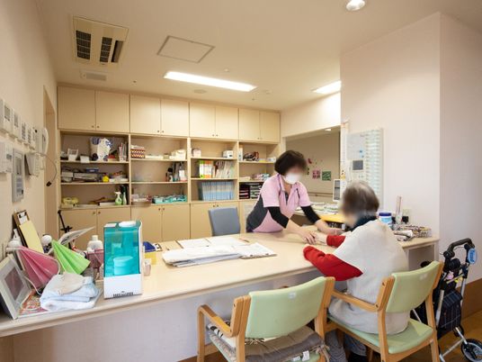 スタッフと利用者の事務室