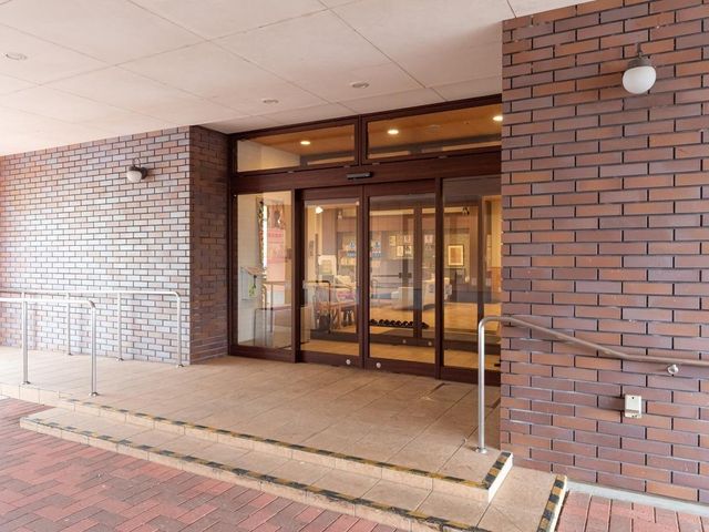 外観エントランス