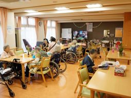 コミュニケーション活発な多目的室