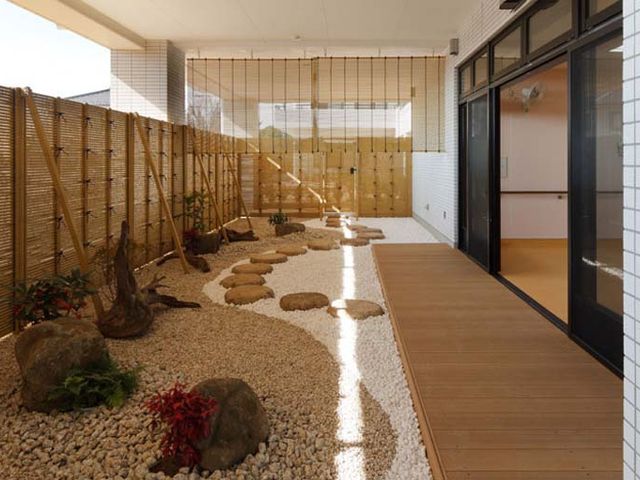 和風の庭園がある廊下 廊下 和風の庭園が見える廊下です。自然を感じながらリラックスできる空間です。