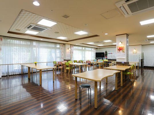 広々とした食堂の様子