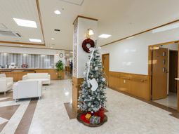 明るい待合室の様子