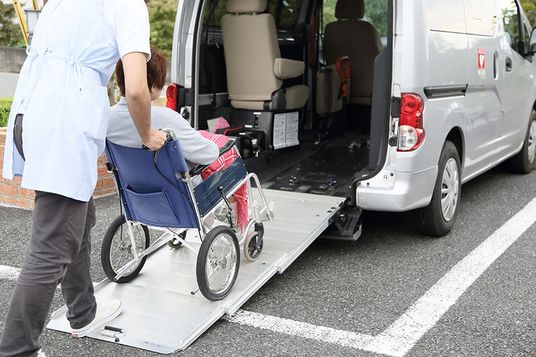 車椅子使用の送迎時
