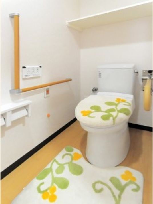 車椅子にも配慮したトイレ