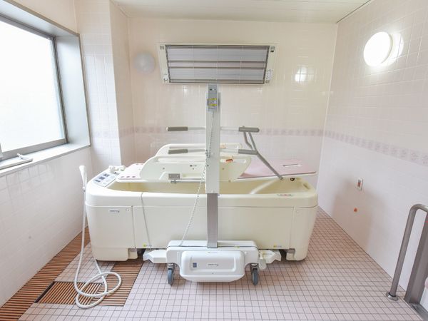 清潔な浴室設備