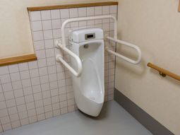 バリアフリー構造のトイレ