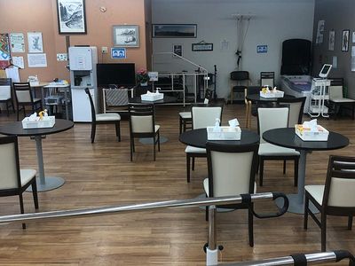 落ち着いた雰囲気の多目的室