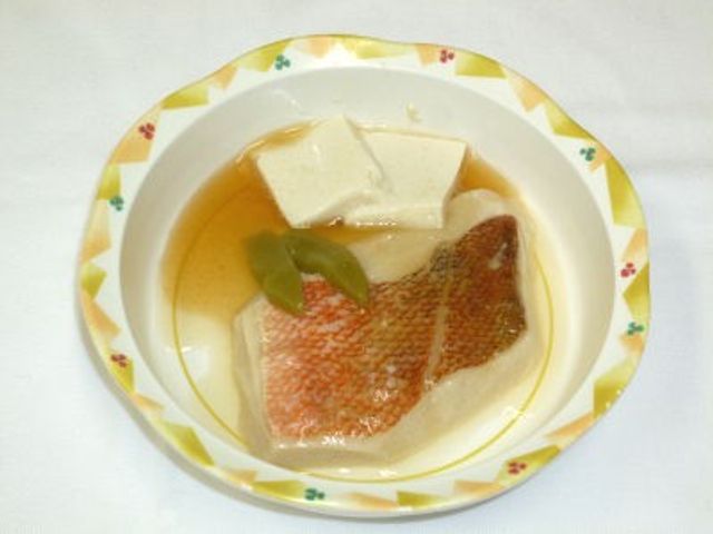 料理を出した皿  