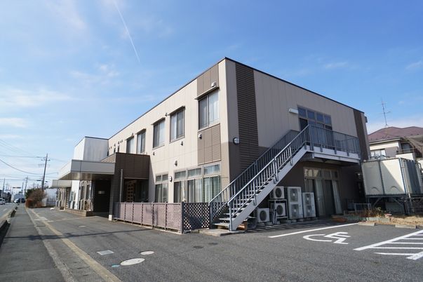 清潔感のある建物の外観