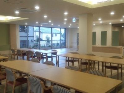 明るい食堂の一角