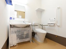 バリアフリーなトイレ設備