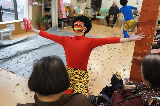 楽しいひとときを過ごす居室
