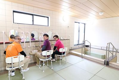 ケア施設の浴室