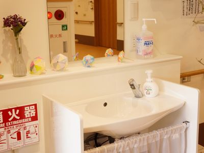 手洗い場の清潔な空間