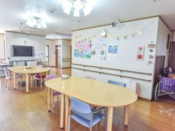 広々としたダイニングルーム