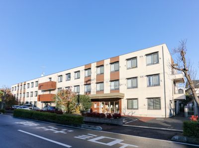 明るい居室の外観
