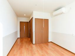 広々洋室とクローゼット