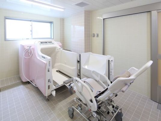 清潔感のある浴室