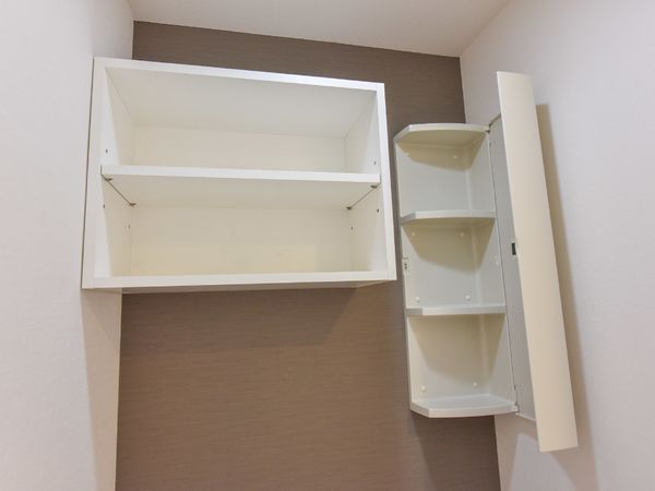 シンプルな壁掛け収納