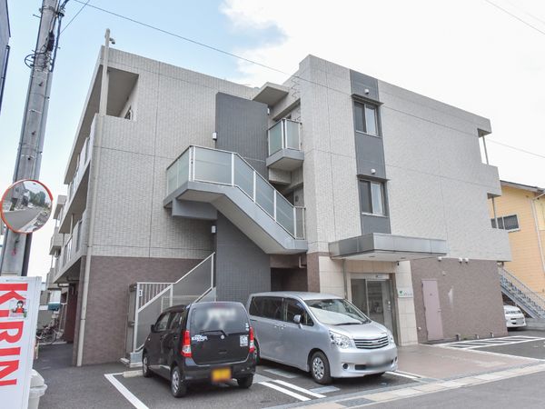 多階層建物の外観
