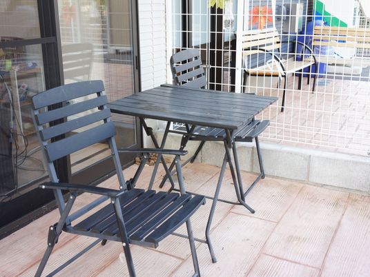 外の休憩スペース