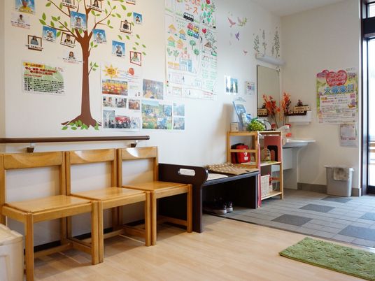 情報掲示のあるロビー