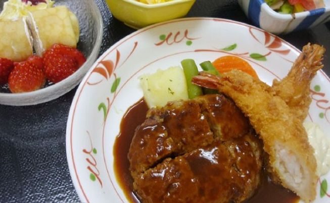 色とりどりの料理一皿