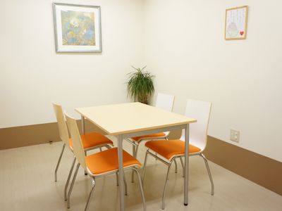シンプルな会議室風空間