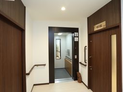 廊下と部屋の入り口