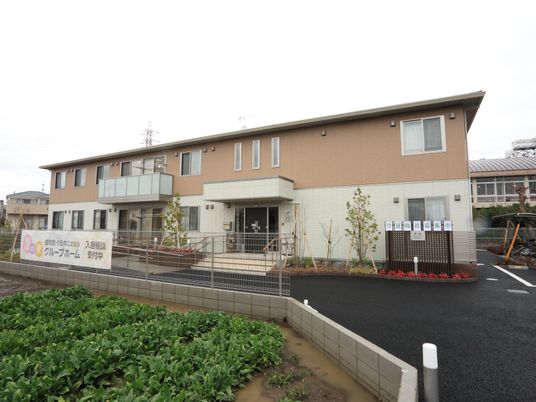 清潔な外観の施設外観