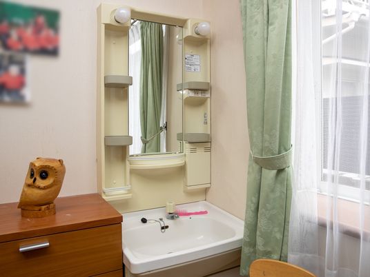 洗面台とトイレの設備