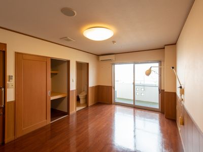 広々とした居室の空間