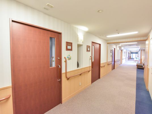 清潔な廊下の風景