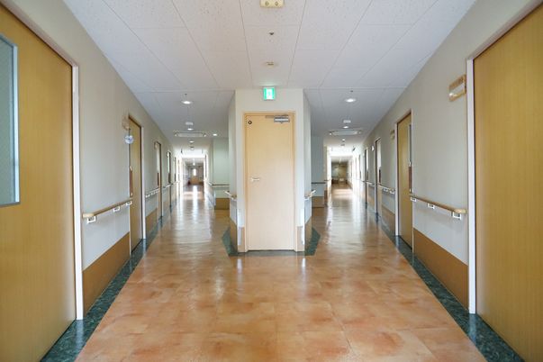 広々とした廊下